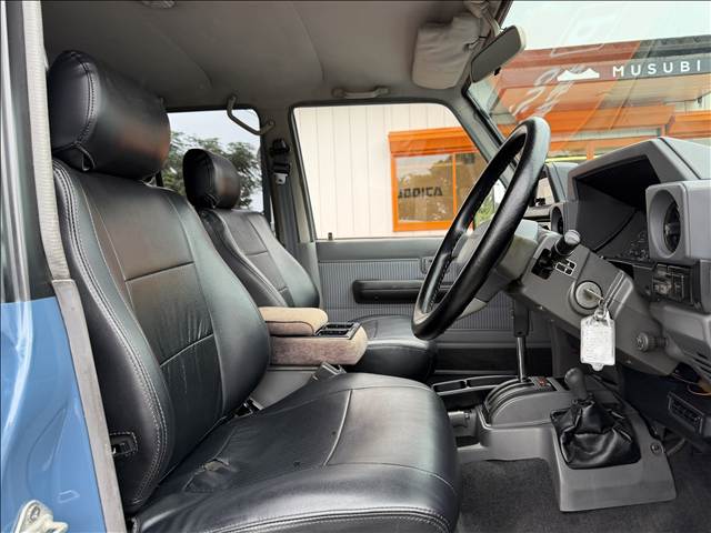 Toyota Land Cruiser Prado 9