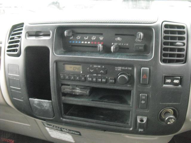 Hino Dutro 12