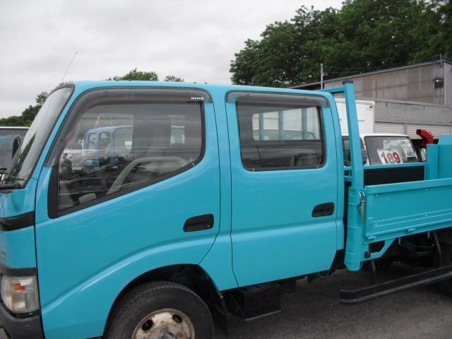 Hino Dutro 3