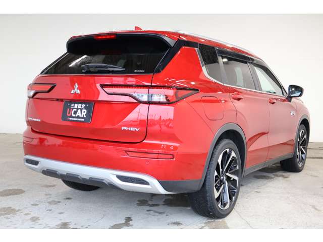 Mitsubishi Outlander 4