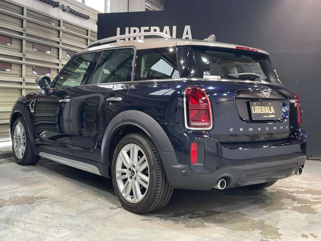MINI Crossover 11