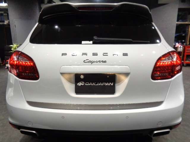 Porsche Cayenne 11