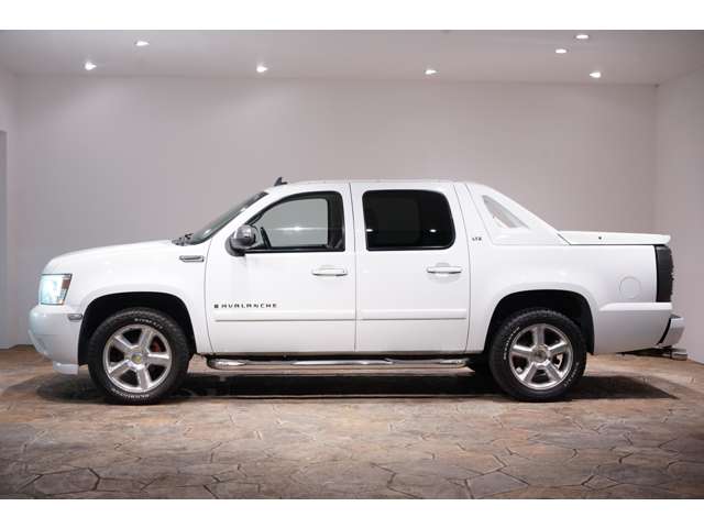 Chevrolet Avalanche 11