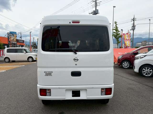 Nissan NV100 Clipper 6