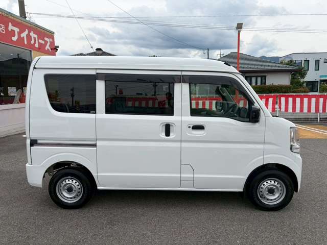 Nissan NV100 Clipper 8
