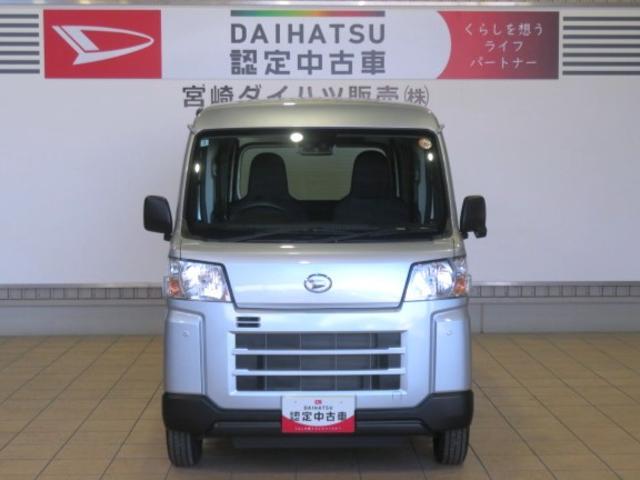 Daihatsu Hijet Cargo 4