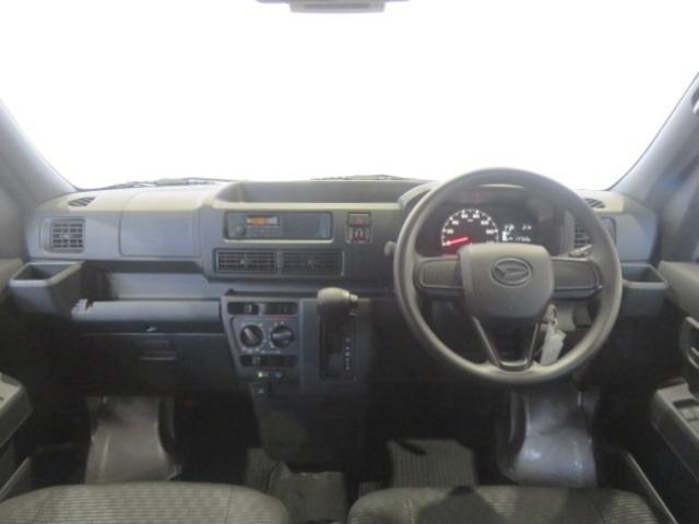 Daihatsu Hijet Cargo 10