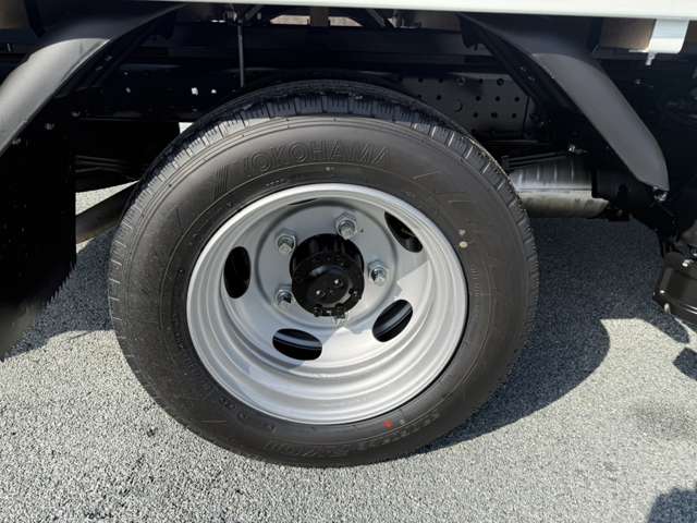 Mitsubishi Fuso Canter 11