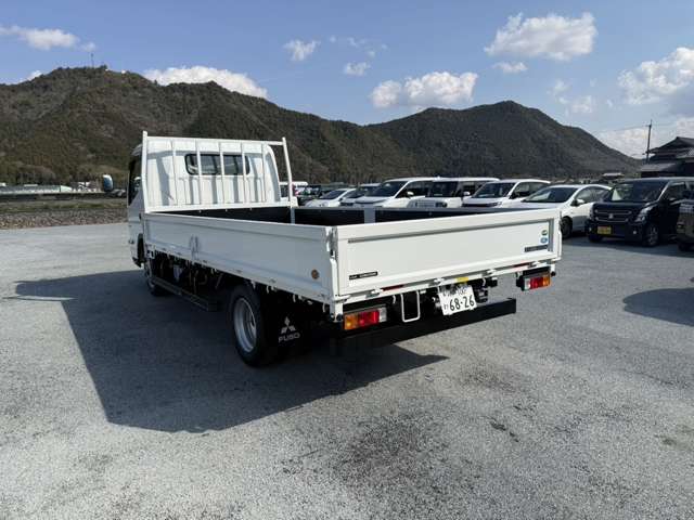 Mitsubishi Fuso Canter 4