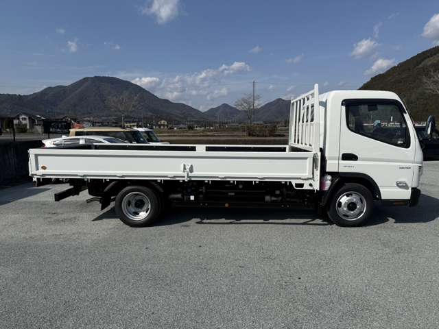 Mitsubishi Fuso Canter 7