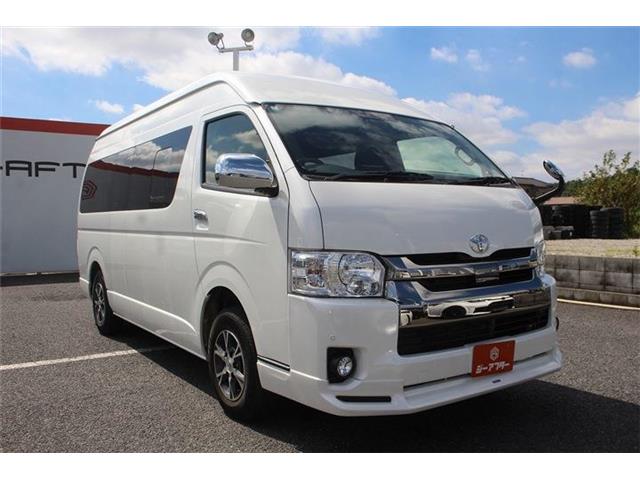 Toyota Hiace 9