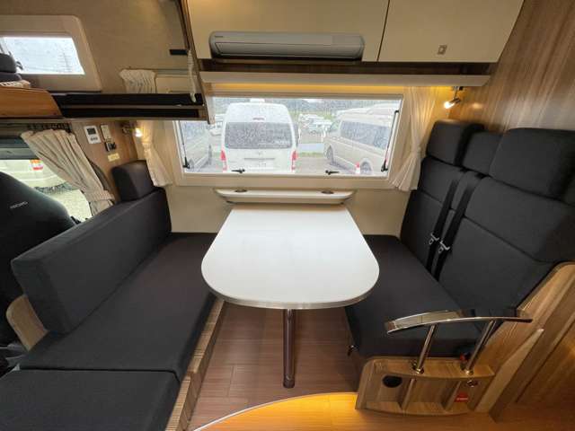 Toyota Camroad 4