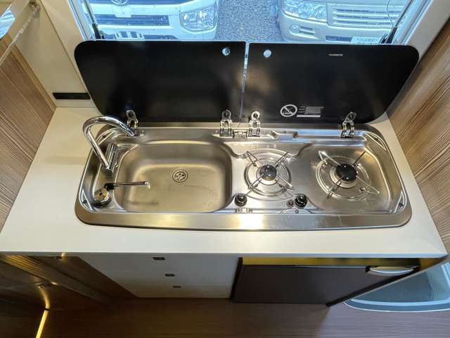 Toyota Camroad 10