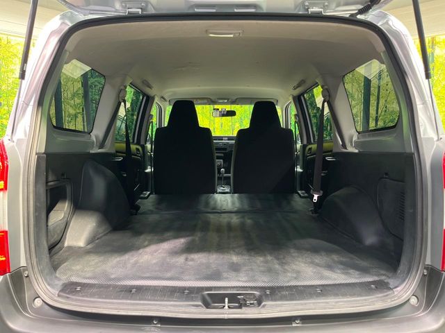 Toyota Succeed Van 10