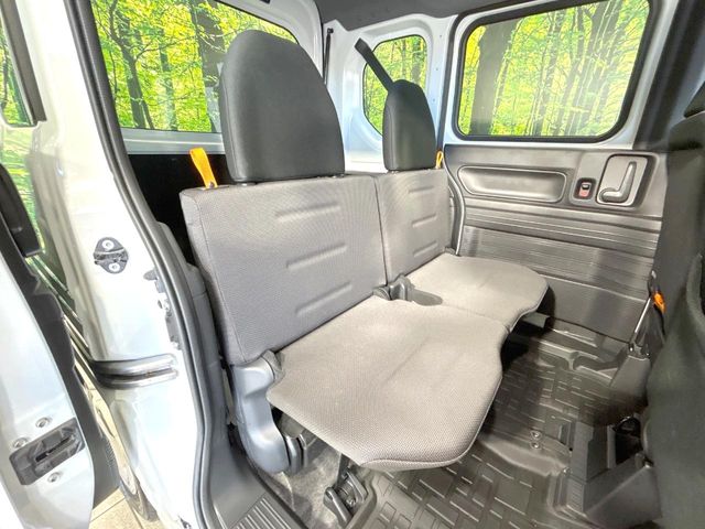 Honda N-VAN 9