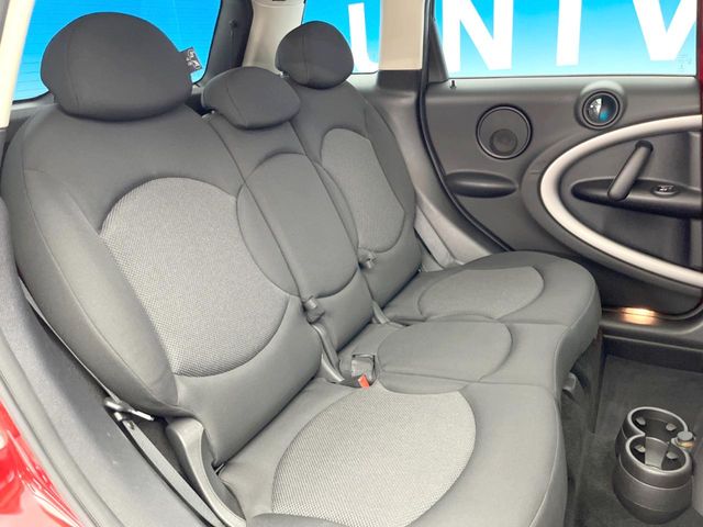 MINI Crossover 9