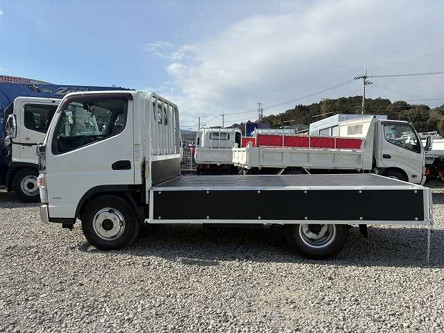 Mitsubishi Fuso Canter 11