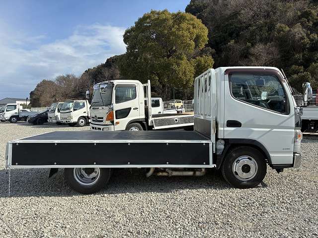 Mitsubishi Fuso Canter 12
