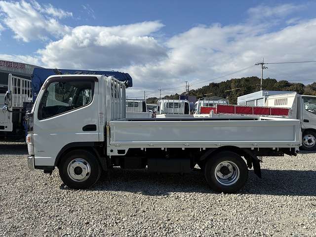 Mitsubishi Fuso Canter 4
