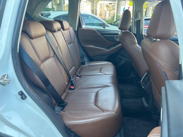 Subaru Forester 12