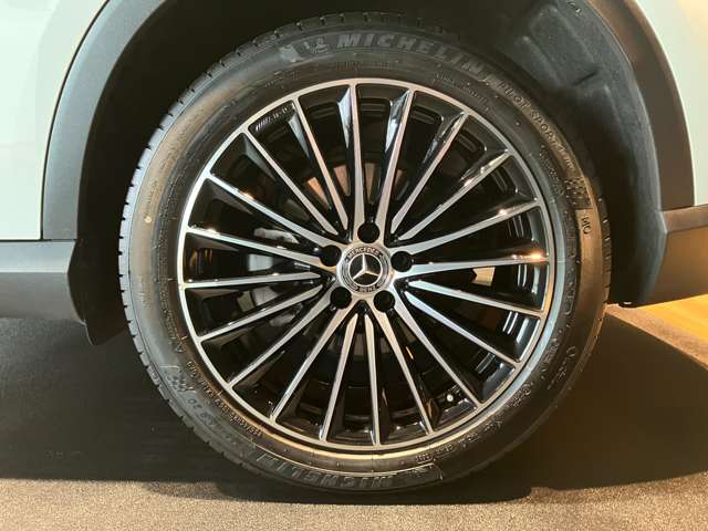 Mercedes-Benz GLC 12