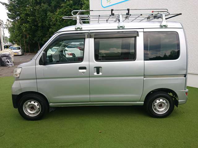 Daihatsu Hijet Cargo 10