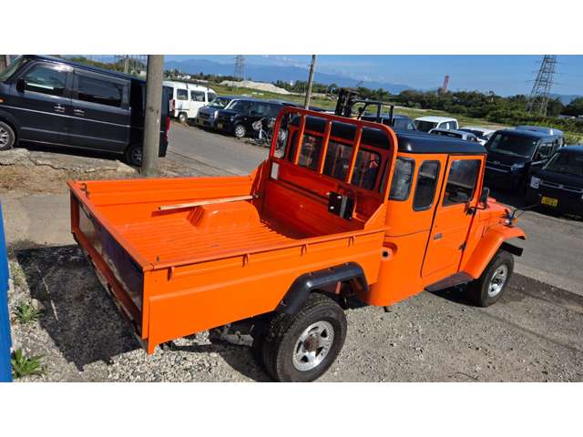 Toyota Land Cruiser 40 10
