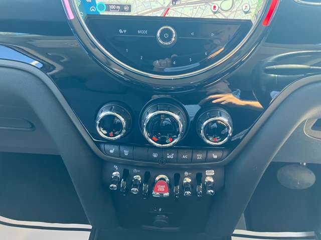 MINI Crossover 6