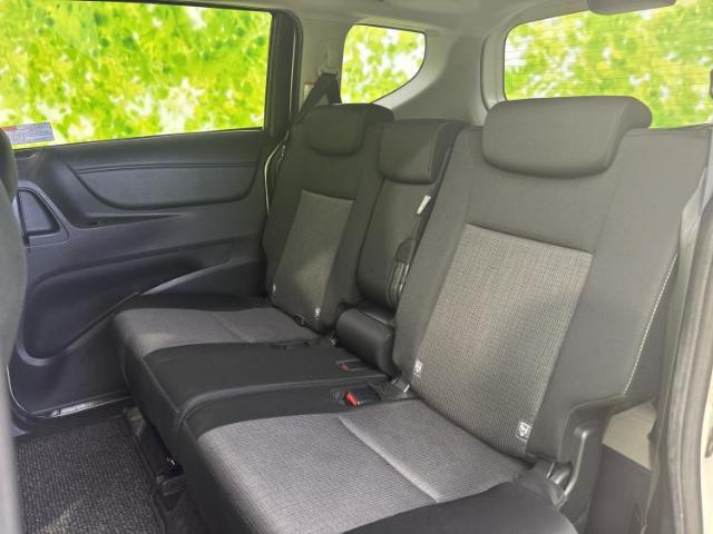Toyota Sienta 8