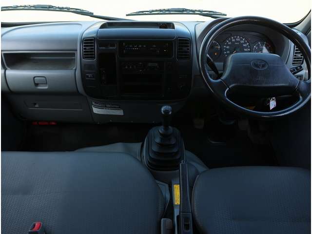 Toyota Toyoace 4