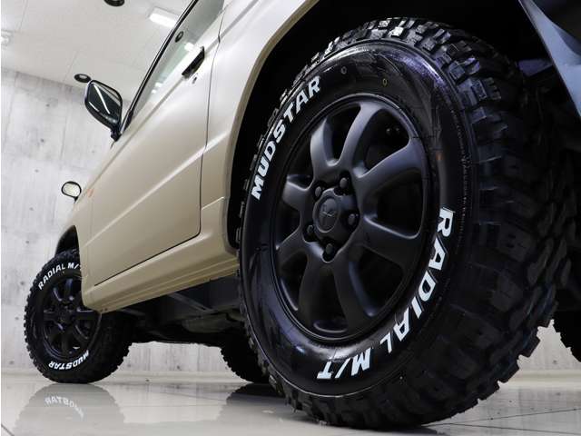 Mitsubishi Pajero Mini 12