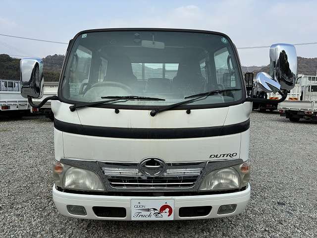 Hino Dutro 2