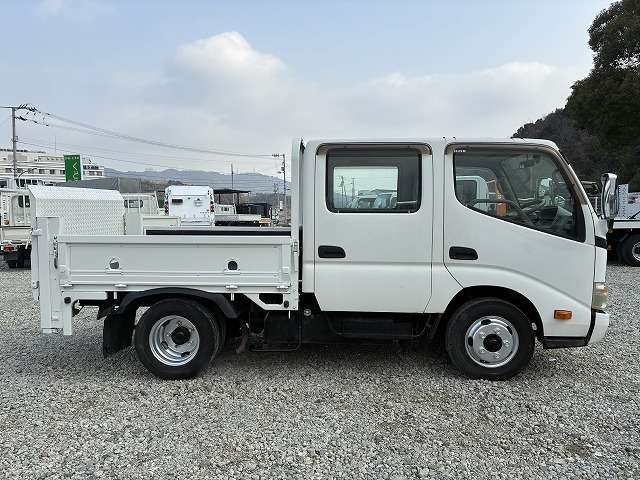Hino Dutro 5