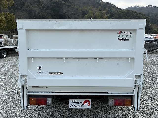 Hino Dutro 7