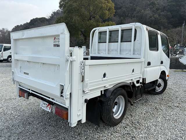 Hino Dutro 8