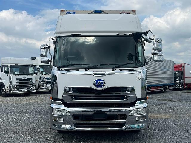UD Trucks Quon 3
