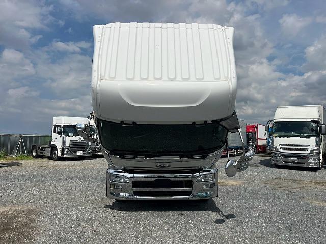 UD Trucks Quon 4