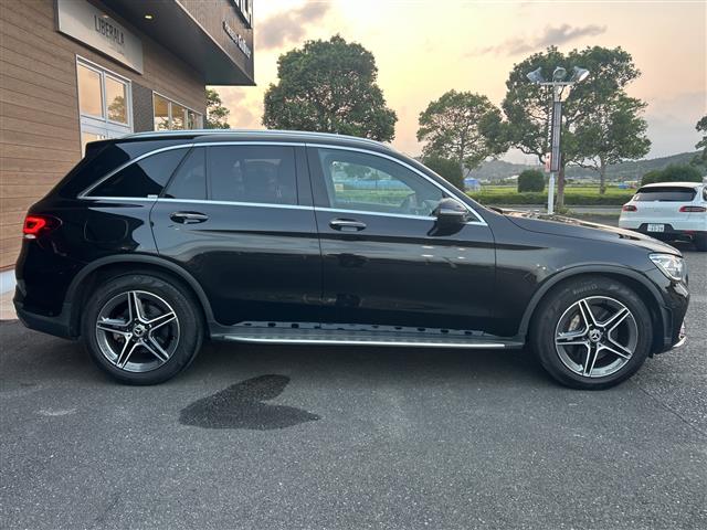 Mercedes-Benz GLC 12