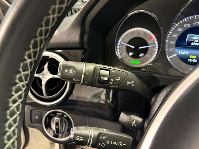 Mercedes-Benz GLK-Class 11