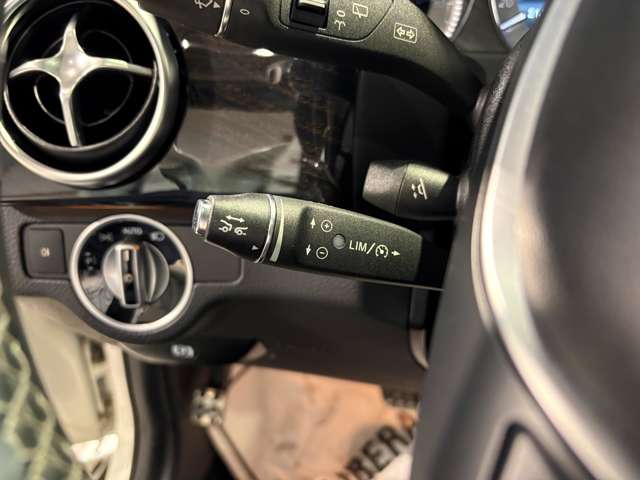 Mercedes-Benz GLK-Class 12