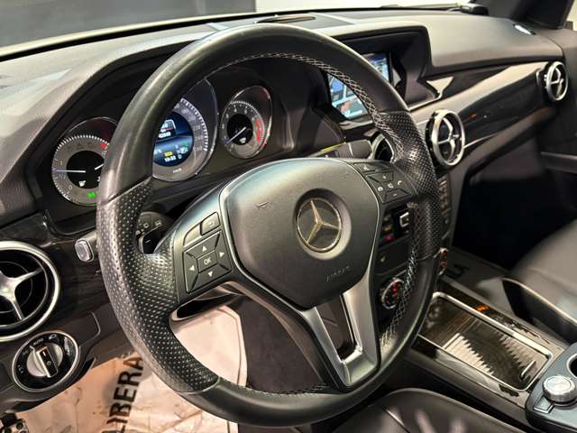 Mercedes-Benz GLK-Class 8