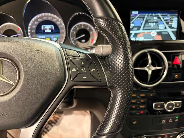 Mercedes-Benz GLK-Class 10