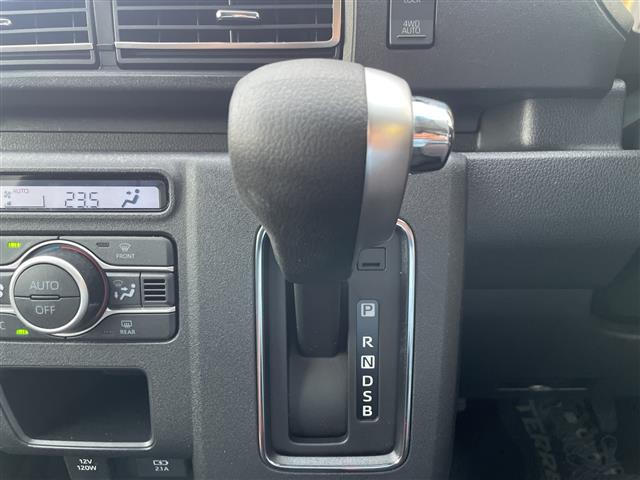 Daihatsu Atrai 12