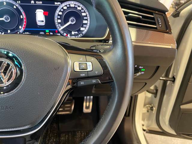 Volkswagen Passat Alltrack 11