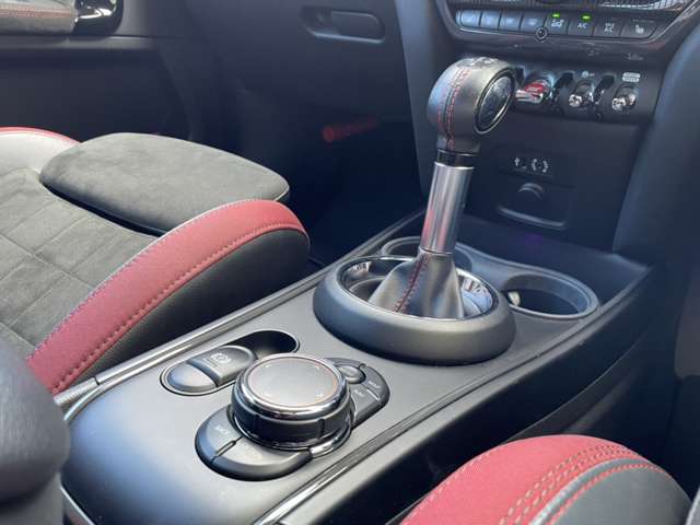 MINI Crossover 12