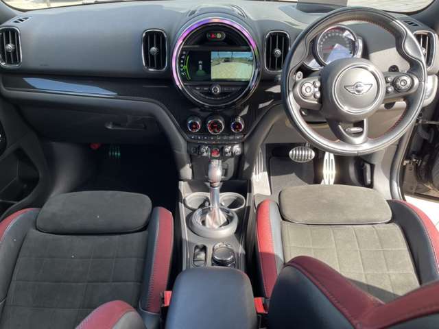 MINI Crossover 7