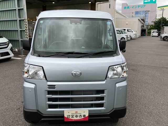 Daihatsu Hijet Cargo 11