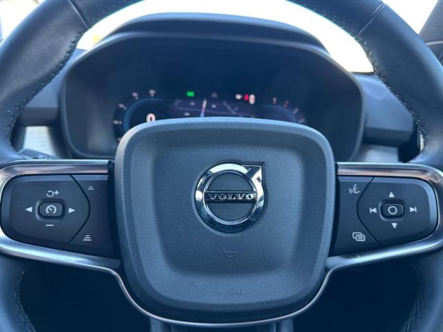 Volvo XC40 8