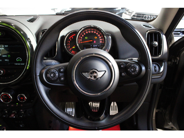 MINI Crossover 11