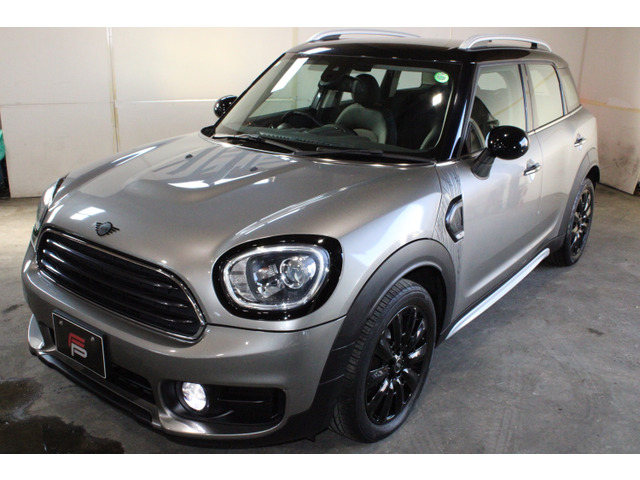 MINI Crossover 9